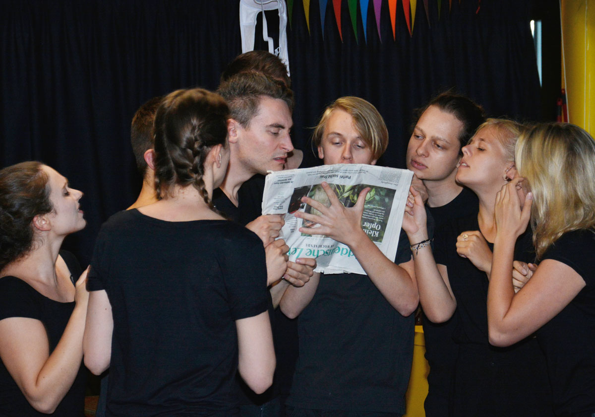 Endstation Normalität Eine Eigenproduktion des Theater im Olympiadorf Endstation Normalität Eine Eigenproduktion des Theater im Olympiadorf