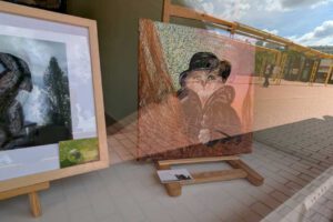 Kunst_im_Olympiadorf_Muenchen-31072025-0801-©_Friedrich_Goetz